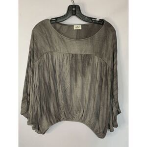 Blue Buttercup Butterfly Sleeve Dye Print Top size Medium